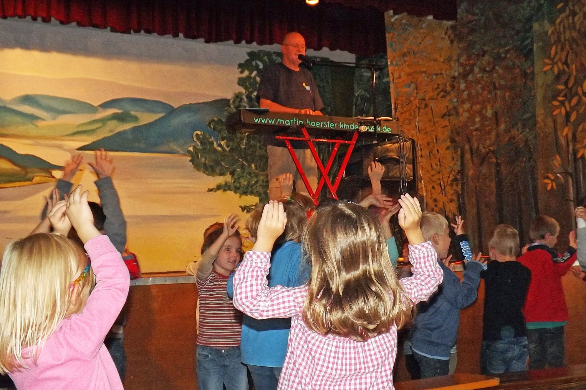 2449-2-450kindertheatermonschau.jpg